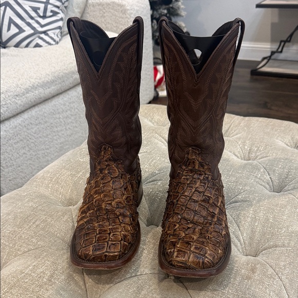 Rare Limited‎ Edition Tecovas Dustin Men’s 8D Brown Pirarucu Fish Cowboy Boots